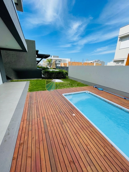 Belíssimo sobrado com piscina no condomínio Blue em Xangri-lá: 11ª foto da galeria de imagens do imóvel