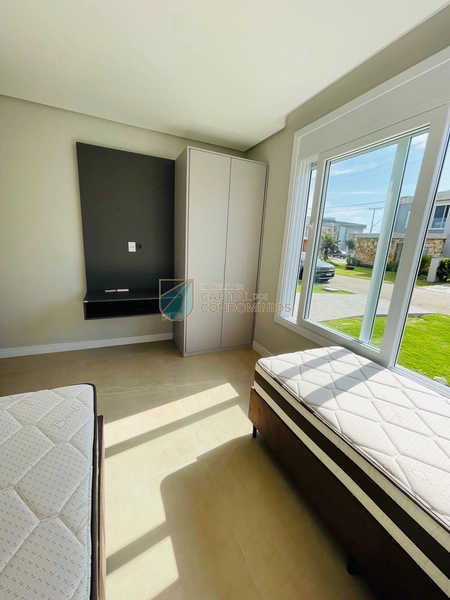 Belíssimo sobrado com piscina no condomínio Blue em Xangri-lá: 15ª foto da galeria de imagens do imóvel