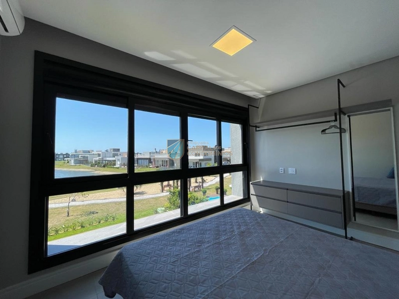 Sobrado novo, mobiliado e com piscina no condomínio Riviera: 16ª foto da galeria de imagens do imóvel