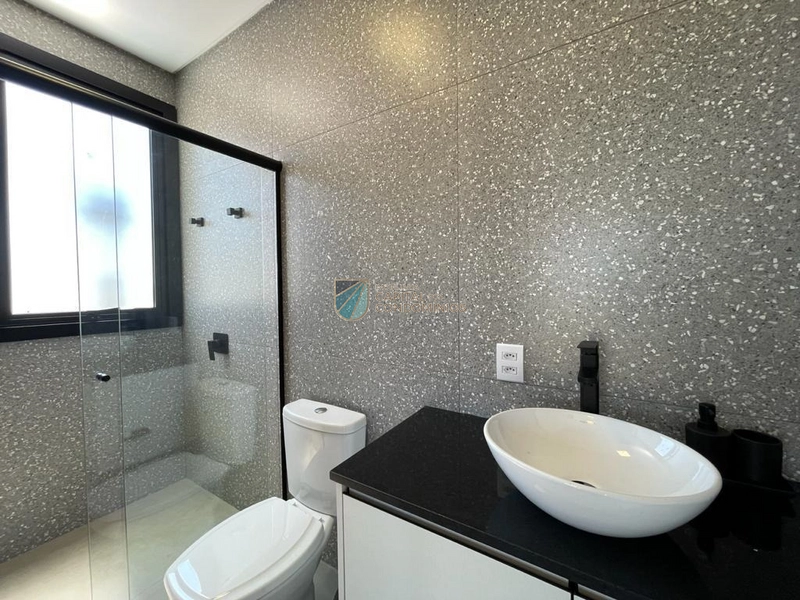 Sobrado novo, mobiliado e com piscina no condomínio Riviera: 12ª foto da galeria de imagens do imóvel