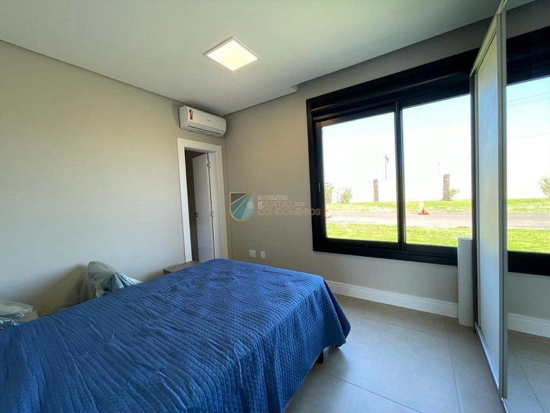 Sobrado novo, mobiliado e com piscina no condomínio Riviera: 9ª foto da galeria de imagens do imóvel