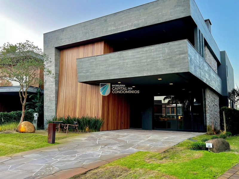 Sobrado mobiliado e decorado no Condomínio Enseada: 1ª foto da galeria de imagens do imóvel
