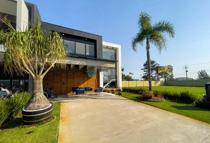 Sobrado mobiliado com piscina no Condomínio Blue Xangri-lá