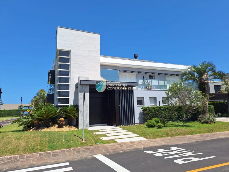 Sobrado em condomínio à beira mar em Xangri-lá.: 2ª foto da galeria de imagens do imóvel