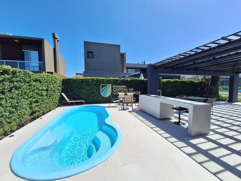 Sobrado em condomínio à beira mar em Xangri-lá.: 9ª foto da galeria de imagens do imóvel