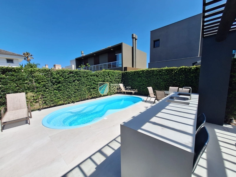 Sobrado em condomínio à beira mar em Xangri-lá.: 8ª foto da galeria de imagens do imóvel