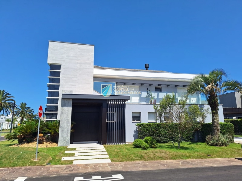 Sobrado em condomínio à beira mar em Xangri-lá.: 3ª foto da galeria de imagens do imóvel