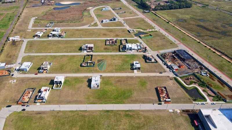 Terreno frente leste pronto para construir em bairro planejado: 3ª foto da galeria de imagens do imóvel