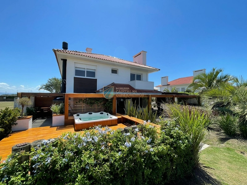 Excelente casa mobiliada e decorada no condomínio Green Village: 1ª foto da galeria de imagens do imóvel