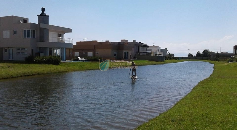 Excelente terreno com fundos para área verde e junto a infraestrutura: 11ª foto da galeria de imagens do imóvel