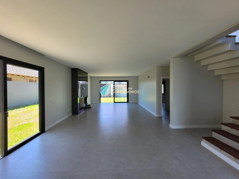 Sobrado novo em Atlântida: 24ª foto da galeria de imagens do imóvel