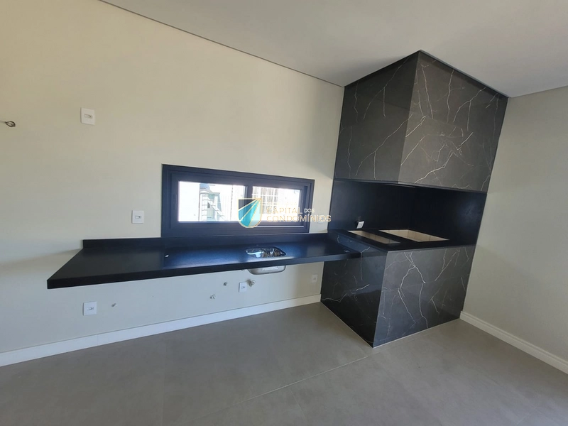 Sobrado novo em Atlântida: 20ª foto da galeria de imagens do imóvel