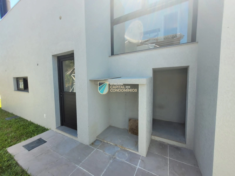 Sobrado novo em Atlântida: 10ª foto da galeria de imagens do imóvel