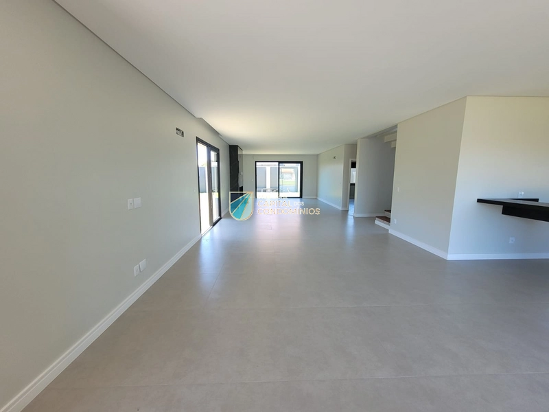 Sobrado novo em Atlântida: 9ª foto da galeria de imagens do imóvel