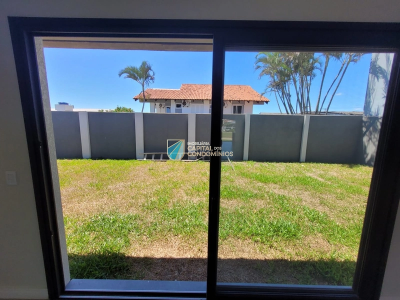 Sobrado novo em Atlântida: 26ª foto da galeria de imagens do imóvel