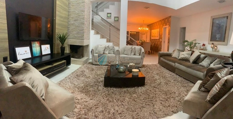 Sobrado no Condomínio Quintas do Lago