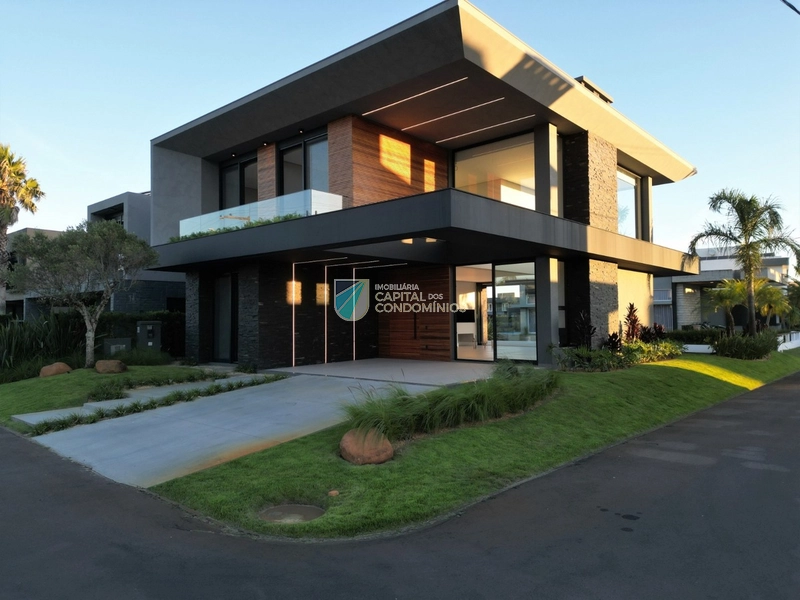 Sobrado beira lago no condomínio Malibu: 35ª foto da galeria de imagens do imóvel