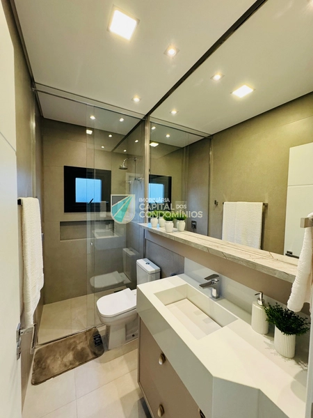 Sobrado beira lago no condomínio Malibu: 17ª foto da galeria de imagens do imóvel