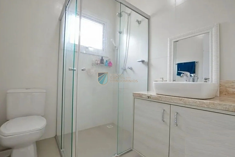 Sobrado frente lago: 15ª foto da galeria de imagens do imóvel