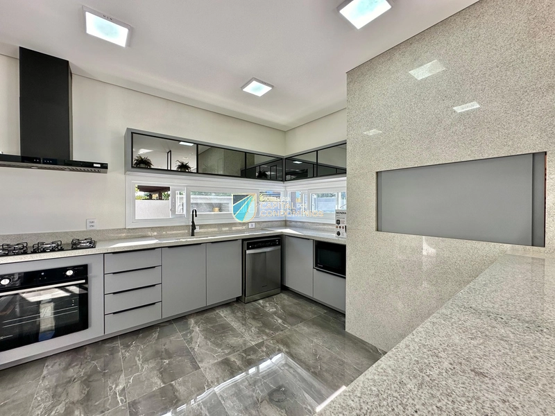 Sobrado novo: 17ª foto da galeria de imagens do imóvel