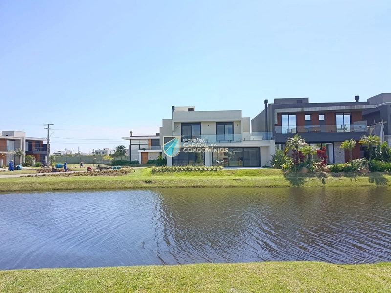 Sobrado beira lago de esquina: 17ª foto da galeria de imagens do imóvel