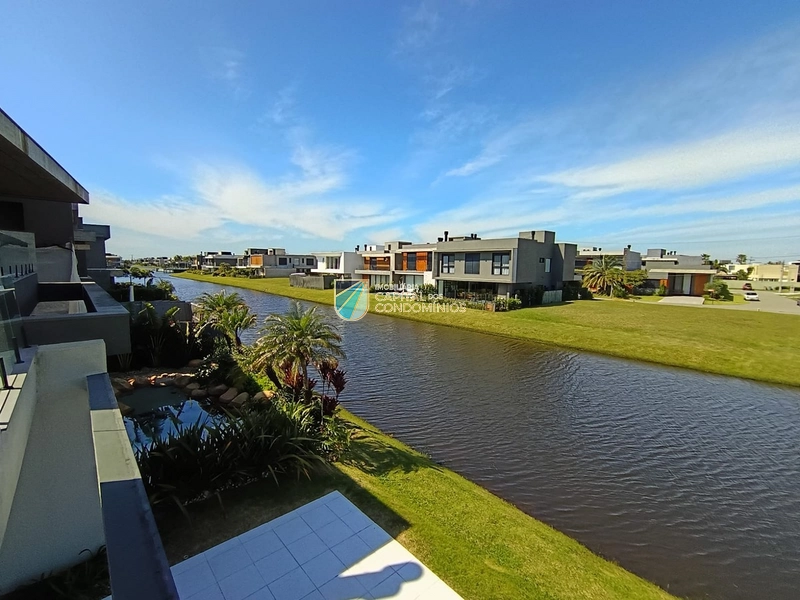 Sobrado beira lago de esquina: 22ª foto da galeria de imagens do imóvel