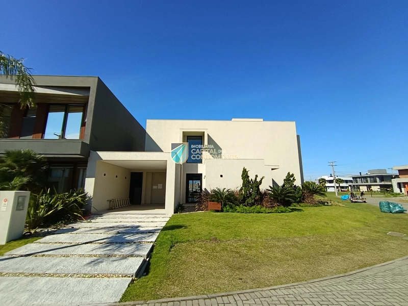 Sobrado beira lago de esquina: 58ª foto da galeria de imagens do imóvel