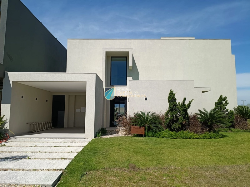 Sobrado beira lago de esquina: 60ª foto da galeria de imagens do imóvel