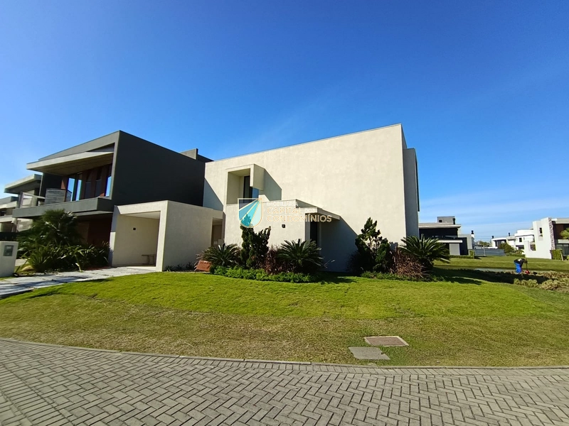 Sobrado beira lago de esquina: 57ª foto da galeria de imagens do imóvel