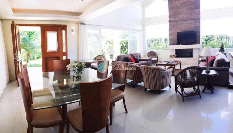 Sobrado em Atlântida: 8ª foto da galeria de imagens do imóvel