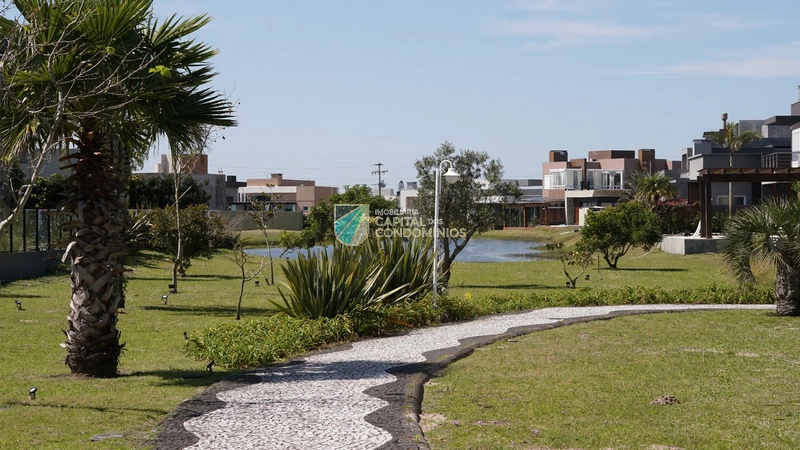 Casa mobiliada com fundos para área verde: 34ª foto da galeria de imagens do imóvel