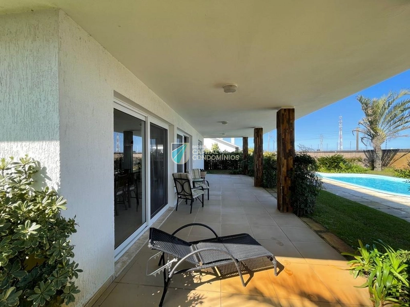 Sobrado com piscina: 12ª foto da galeria de imagens do imóvel