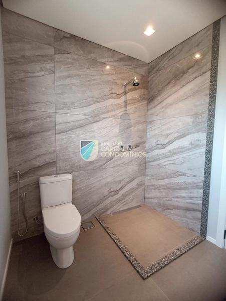 Mansão beira lago Green Village: 20ª foto da galeria de imagens do imóvel