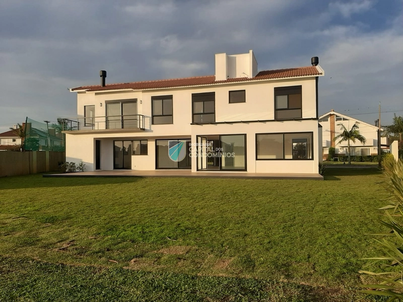 Mansão beira lago Green Village: 6ª foto da galeria de imagens do imóvel