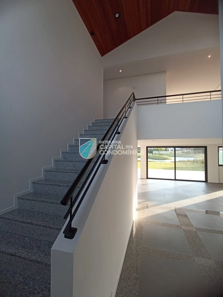 Mansão beira lago Green Village: 26ª foto da galeria de imagens do imóvel