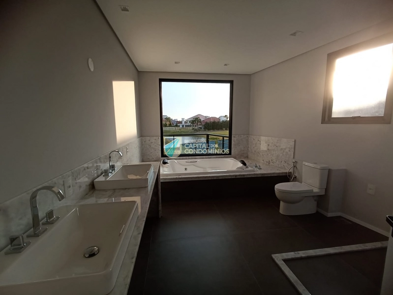 Mansão beira lago Green Village: 44ª foto da galeria de imagens do imóvel