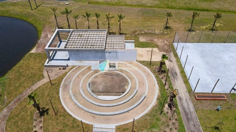 Lote pronto para construir em ótima localização!: 4ª foto da galeria de imagens do imóvel