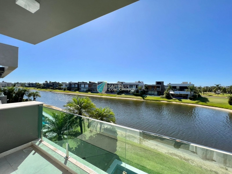 Sobrado beira lago no Condomínio Enseada em Xangri-lá: 51ª foto da galeria de imagens do imóvel