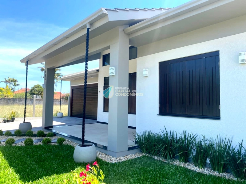 Casa em Atlântida: 1ª foto da galeria de imagens do imóvel