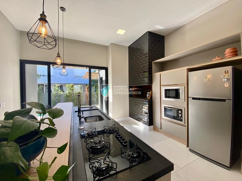 Casa térrea com piscina: 12ª foto da galeria de imagens do imóvel