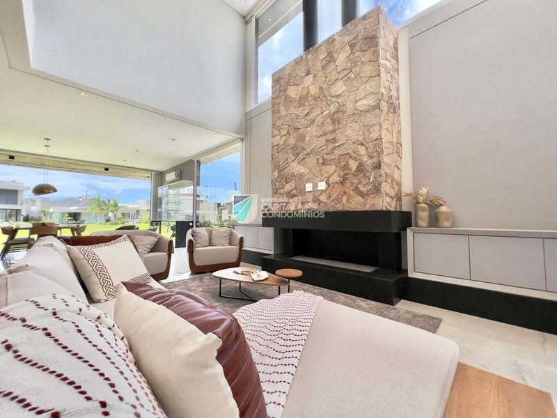 Sobrado beira lago em condomínio Capão Ilhas Resort: 2ª foto da galeria de imagens do imóvel