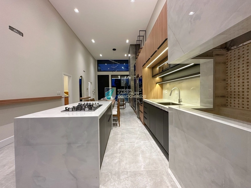 Casa térrea com piscina no Sunset: 24ª foto da galeria de imagens do imóvel