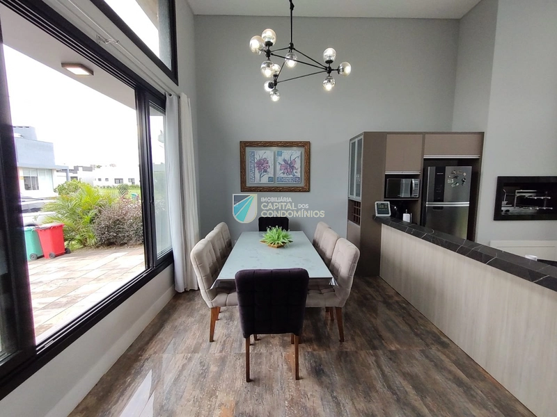 Casa térrea no Dubai: 6ª foto da galeria de imagens do imóvel