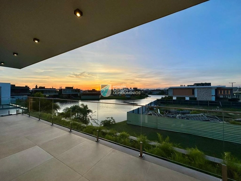 Sobrado novo no condomínio Sense em Xangri-lá.: 48ª foto da galeria de imagens do imóvel