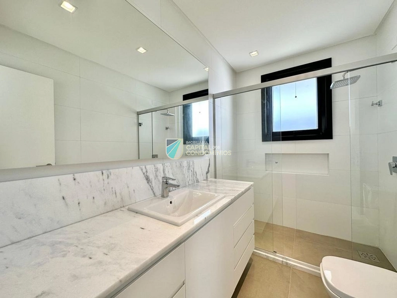 Sobrado novo no condomínio Sense em Xangri-lá.: 29ª foto da galeria de imagens do imóvel