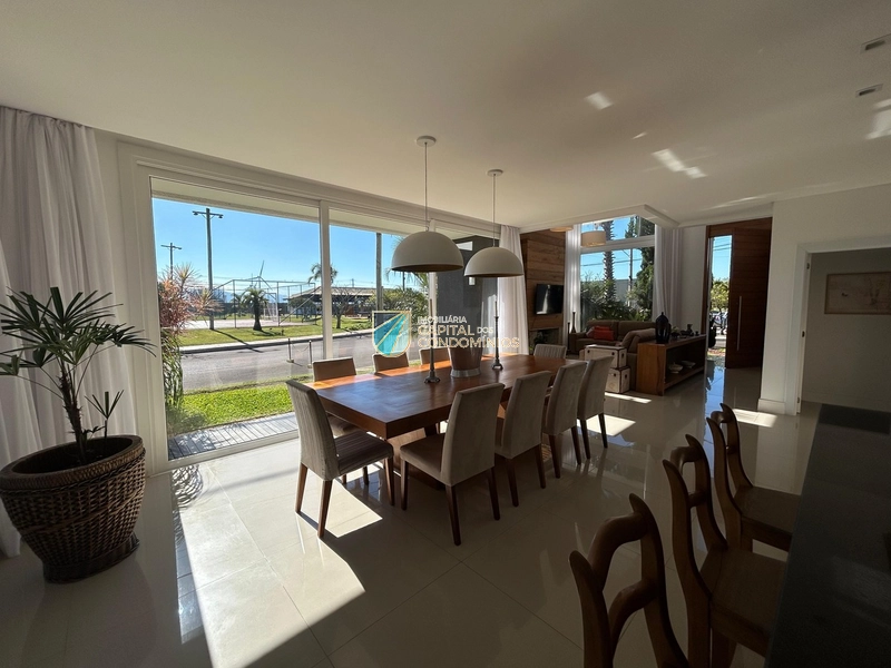 Sobrado de esquina no condomínio Quintas do Lago: 28ª foto da galeria de imagens do imóvel