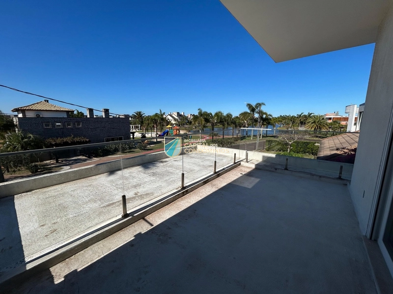 Sobrado de esquina no condomínio Quintas do Lago: 32ª foto da galeria de imagens do imóvel