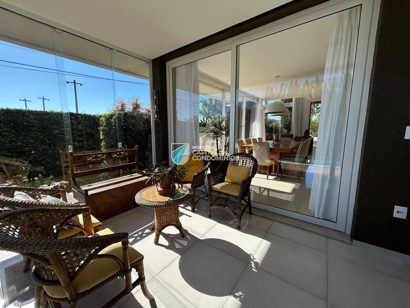 Sobrado de esquina no condomínio Quintas do Lago: 12ª foto da galeria de imagens do imóvel