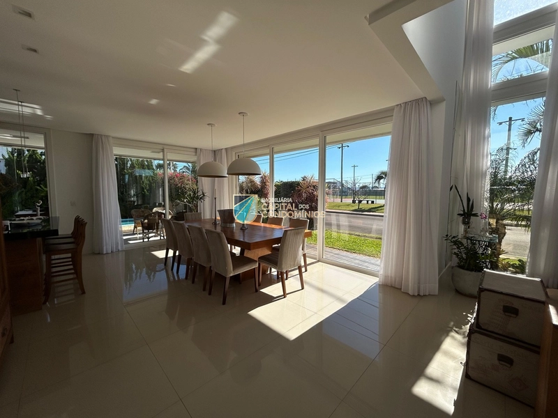 Sobrado de esquina no condomínio Quintas do Lago: 31ª foto da galeria de imagens do imóvel