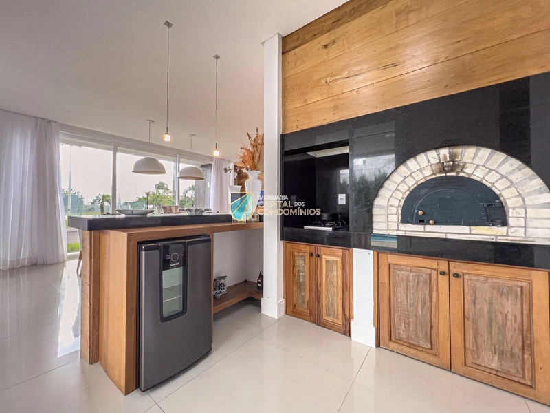 Sobrado de esquina no condomínio Quintas do Lago: 42ª foto da galeria de imagens do imóvel